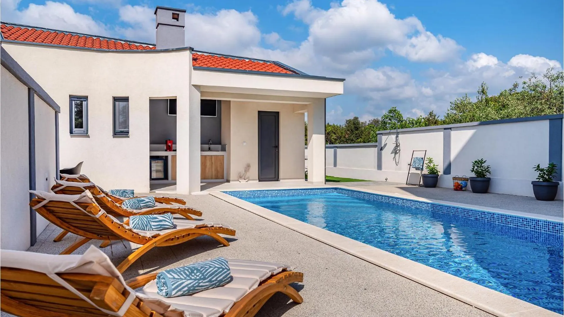 Nice Home In Zadar With Sauna